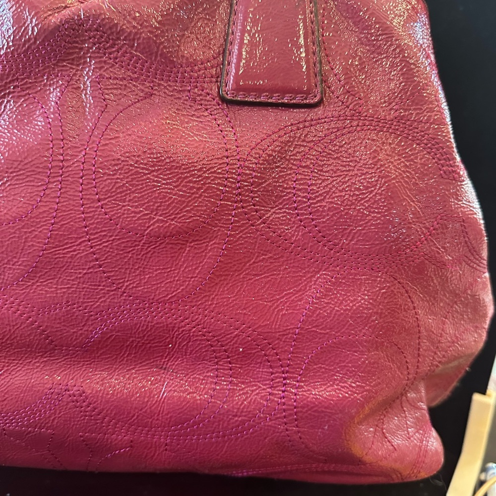 COACH Signature Women's Cherry Kisslock Tote Bag in Raspberry - Picture 8 of 16